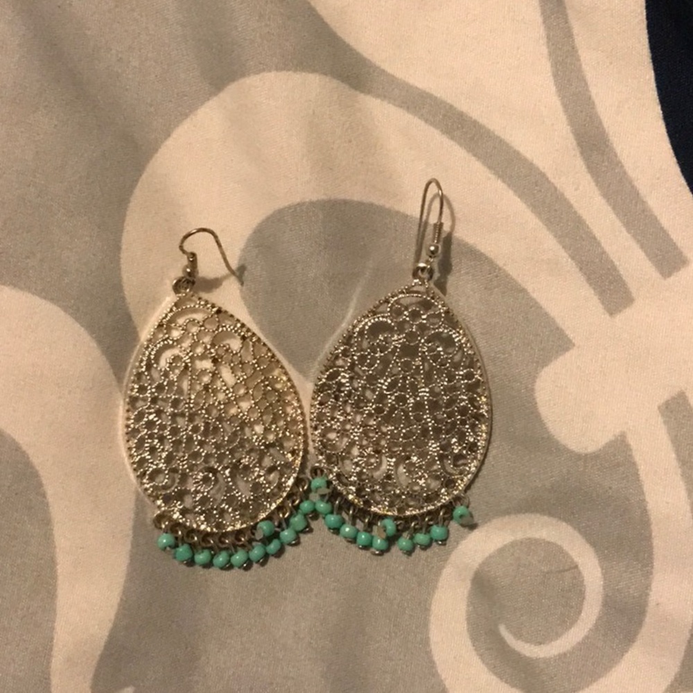On trend silver with turquoise beads earrings